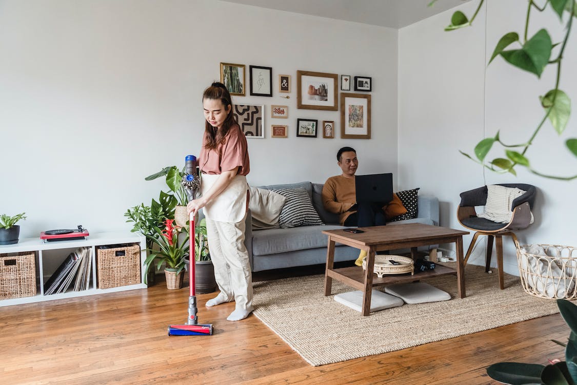 You are currently viewing How Carpet Cleaning Services Guards Against Germs